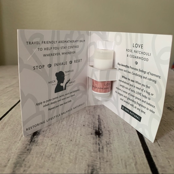 Scentered Wellbeing Ritual Aromatherapy Therapy Balm - LOVE 1.5g. - Picture 2 of 2